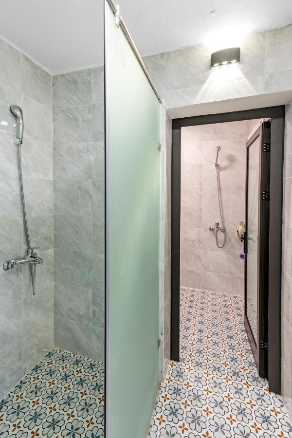 Aparthotel Cerf Volant Soc Son Hanoi Esterno foto